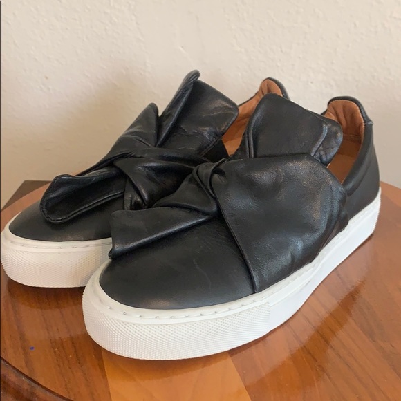 Brusque shoes, Sz 6 1/2 - Picture 3 of 8